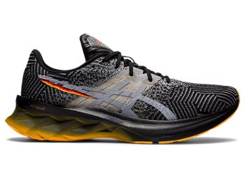 Black Asics NOVABLAST Men's Running Shoes | MHCL9818