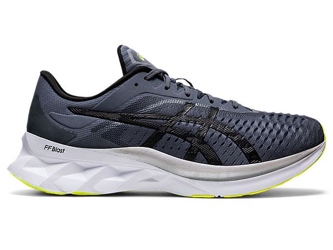 Black Asics NOVABLAST Men\'s Running Shoes | PWUZ5659