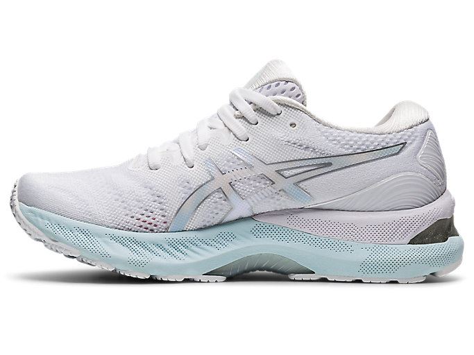 White / Silver Asics GEL-NIMBUS 23 Women's Running Shoes | QWRD4082